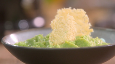 puree-dasperges-vertes-et-tuiles-de-parmesan.jpg