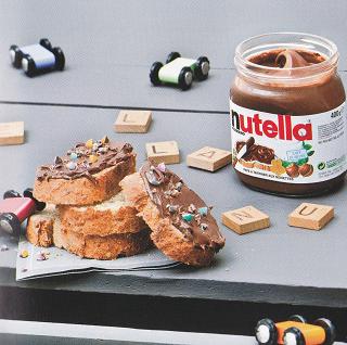 tartines-nutella-smarties.jpg